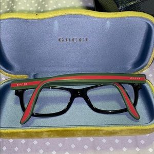 Gucci glasses with gucci case